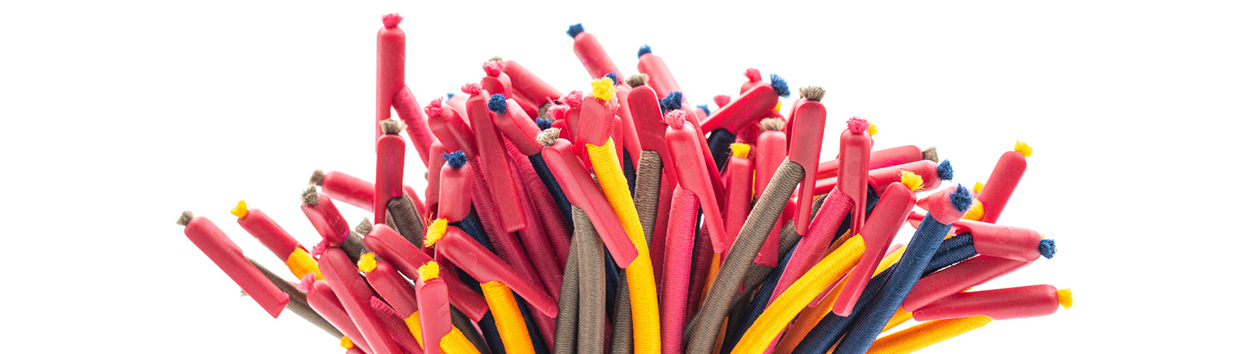 surmoulage plastique sur cordon textile